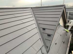 横暖ルーフとはどのような屋根？特徴やメリット・デメリットを解説